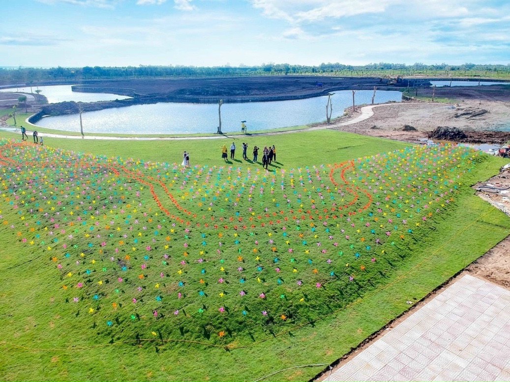 Ngọn đồi chong chóng Happy Home Cà Mau